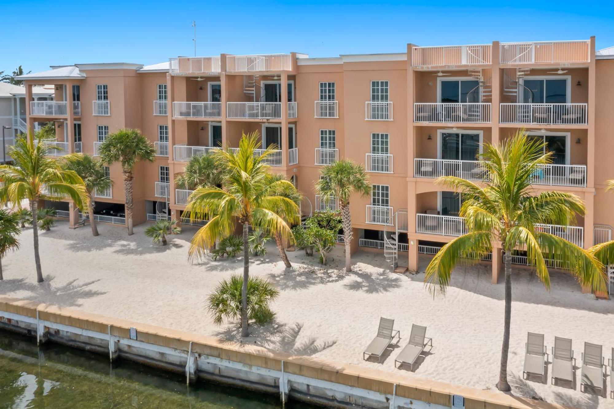 Ocean Front 2BR Residence