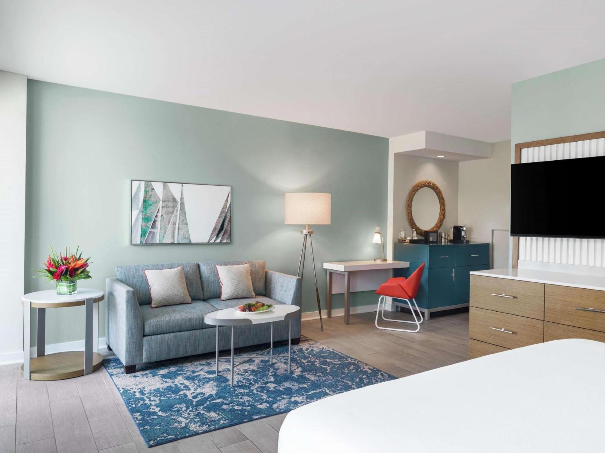 King Studio Suite Resort View