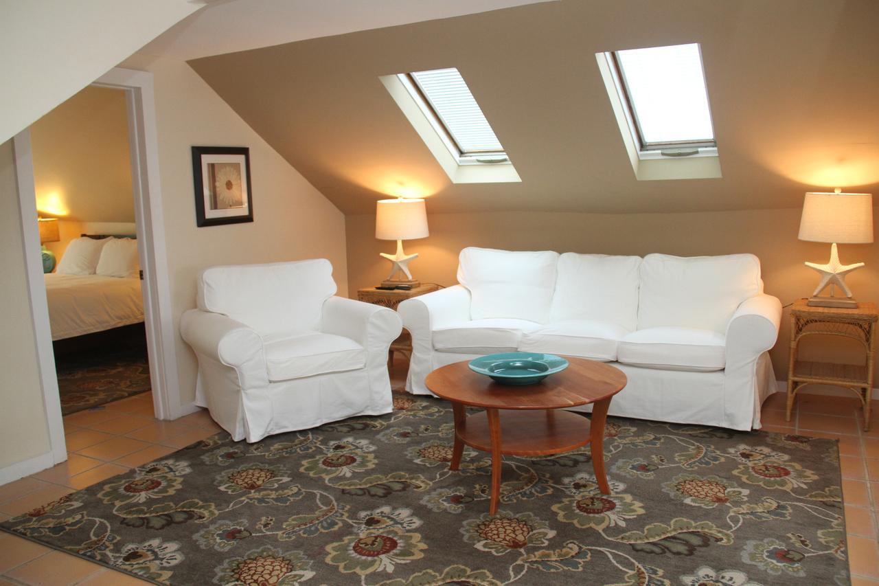 Deluxe Queen Suite,532688700:JPEG