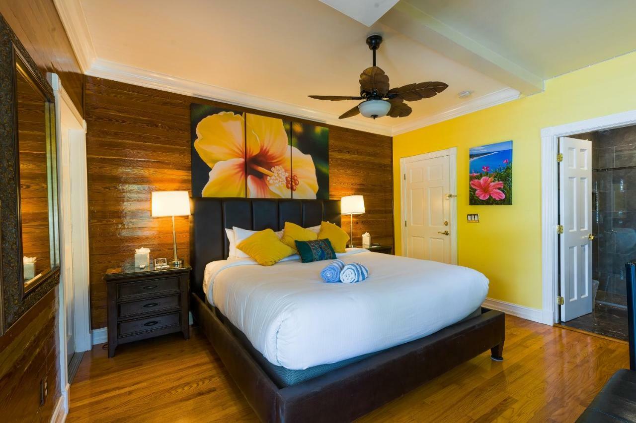 Luxury King Room