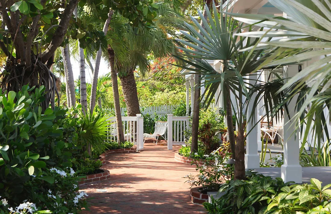 Lighthouse Hotel - Key West Historic Inns-1
