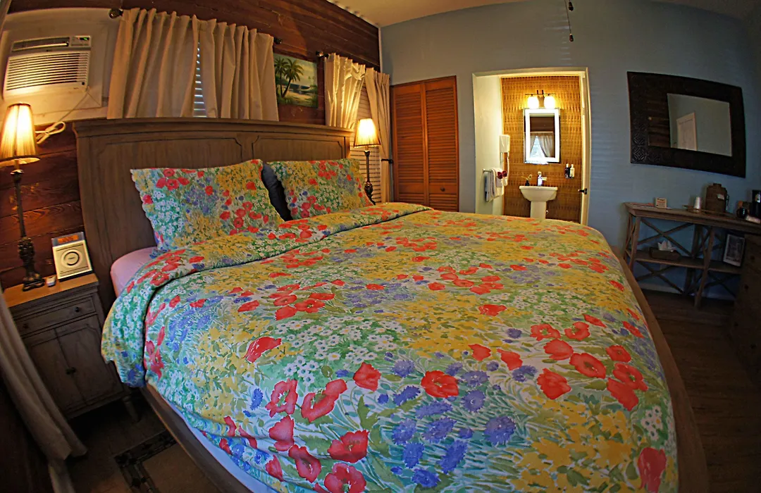 Seascape Tropical Inn (Adults Only)-1
