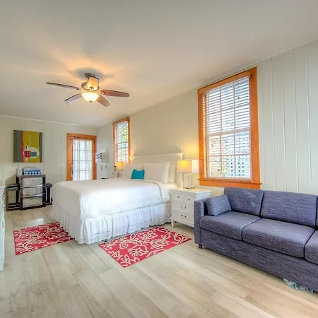 The Bartlum-Luxurious Studio-3