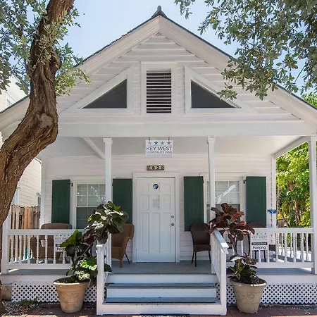 Wicker Guesthouse-3