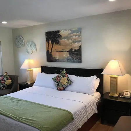 Harborside Motel & Marina-2