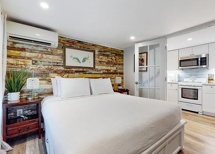 Kw353A The Coral Cove Apartment Key West