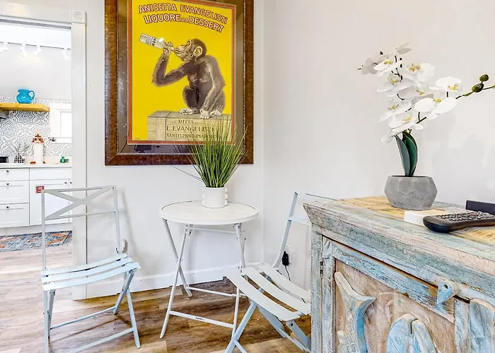 Kw353B Seagrass Suite Key West