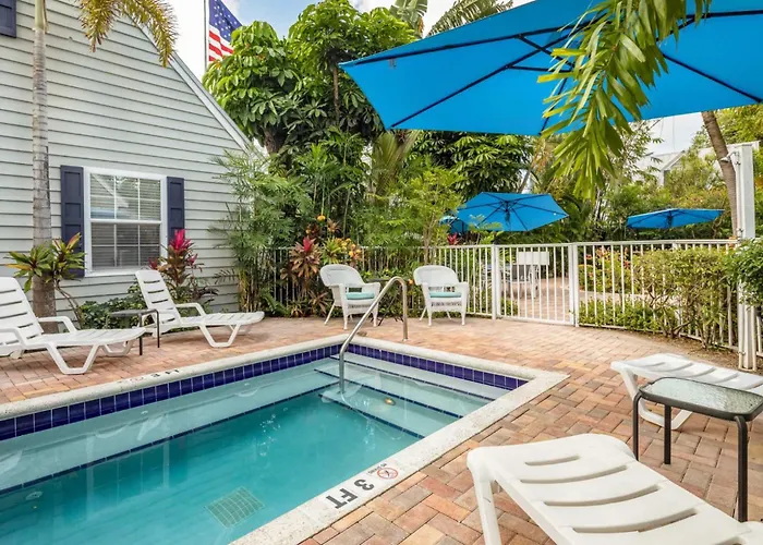 Road'S End Apartment Key West