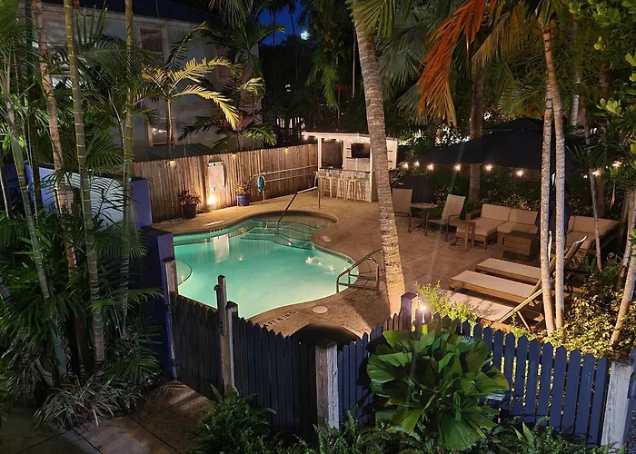 Duval Street Suite With Pool Key West