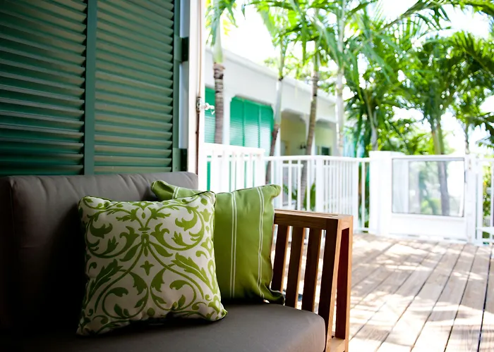 Almond Tree Inn - Adults Only Key West