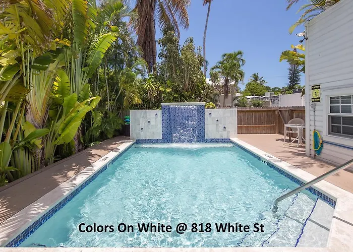 Colors On White Apartment Key West