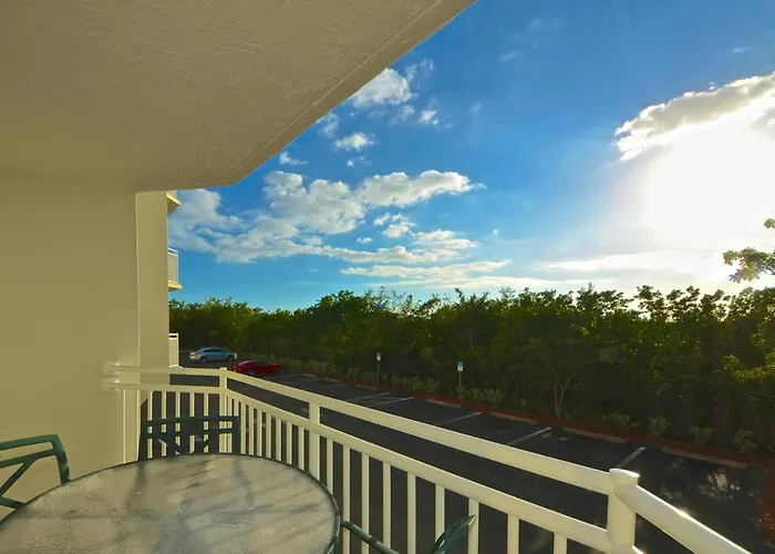 Sunrise Suites Dominican Suite #110 Key West