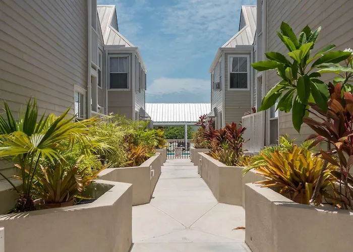 Casa Bonita @ Duval Square R1 Apartment Key West